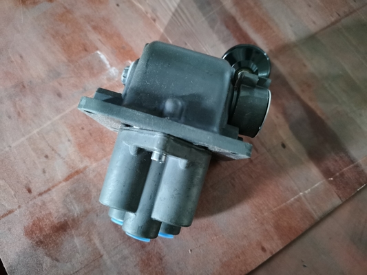 XJ750 Workover Rig อะไหล่สามตำแหน่ง Four Way Valve P59335