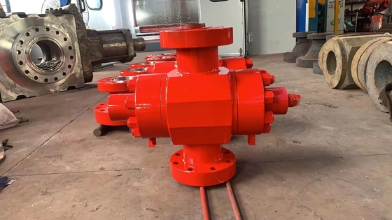 คาร์บอนสแตนเลส วาล์วประตู คู่มือ วาล์วเรียบ 4 1/16 นิ้ว ความดัน 10000PSI