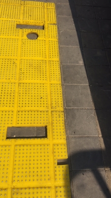 27 1/2 นิ้ว Anti Slip Mat โต๊ะหมุนสีเหลือง 2100MM*1600MM Mat สําหรับเครื่องเจาะ