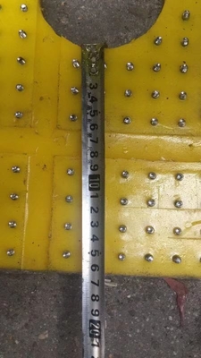27 1/2 นิ้ว Anti Slip Mat โต๊ะหมุนสีเหลือง 2100MM*1600MM Mat สําหรับเครื่องเจาะ
