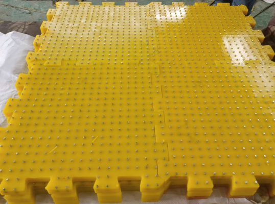 1MX1M Anti Slip Surface Floor Mat สําหรับเครื่องเจาะ ความหนาของพื้น 30MM PU สําหรับเจาะ